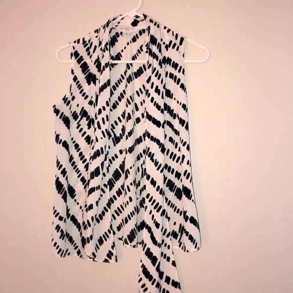 Liz clairborne shirt  - Picture 1 of 3